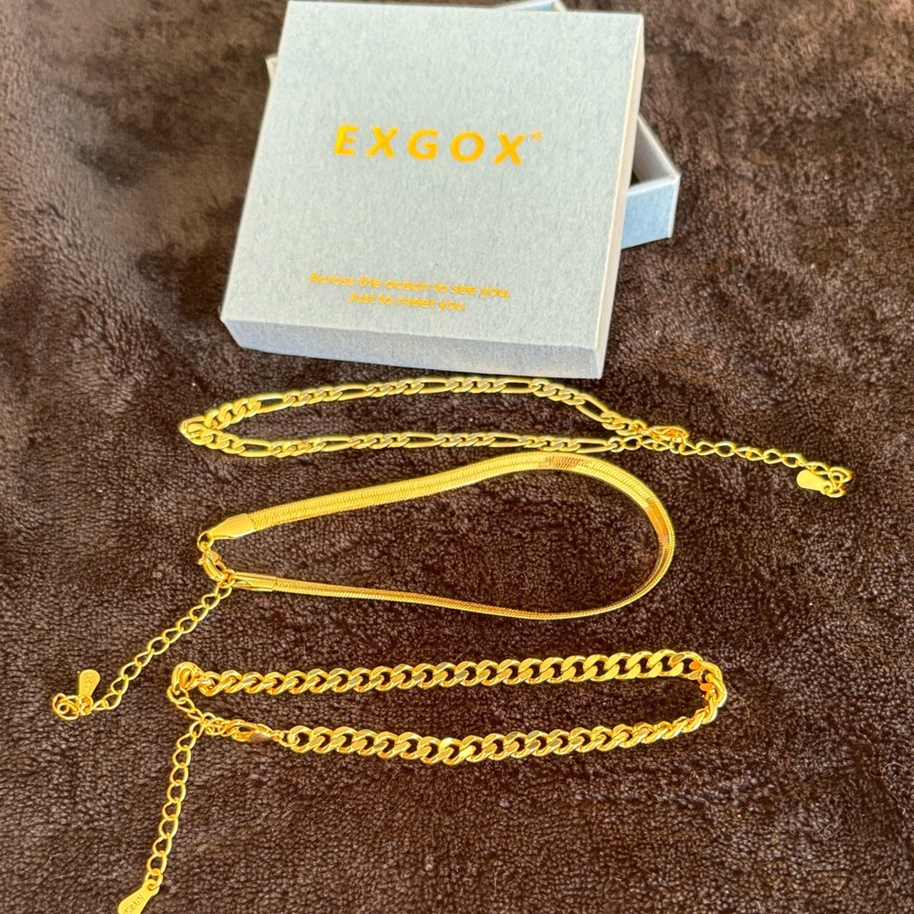 Women's Gold Bracelet Set